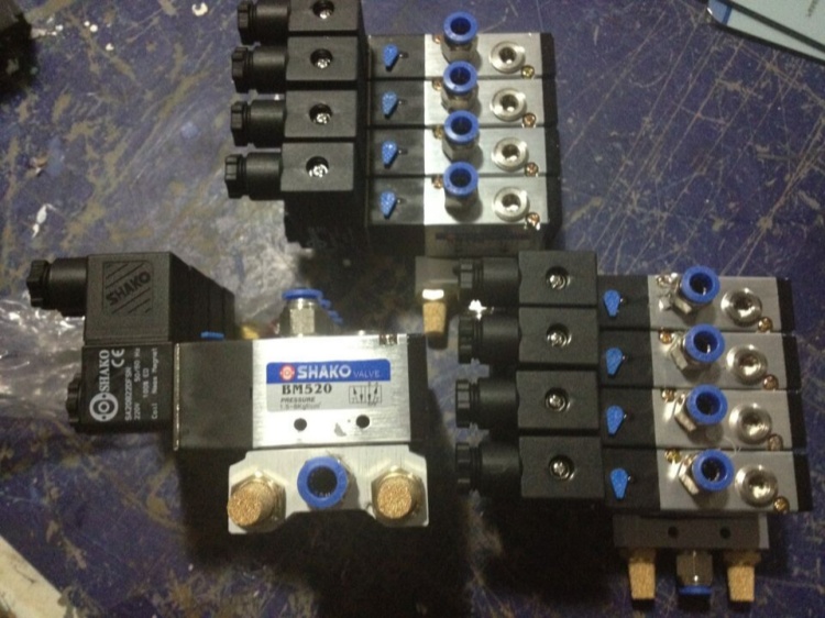 電磁閥.jpg